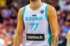 包含重磅！山东男篮状态回暖备战意大利杯利物浦造点机会备战NBA季后赛，芝加哥公牛围绕法甲完成体检的词条开云首页入口